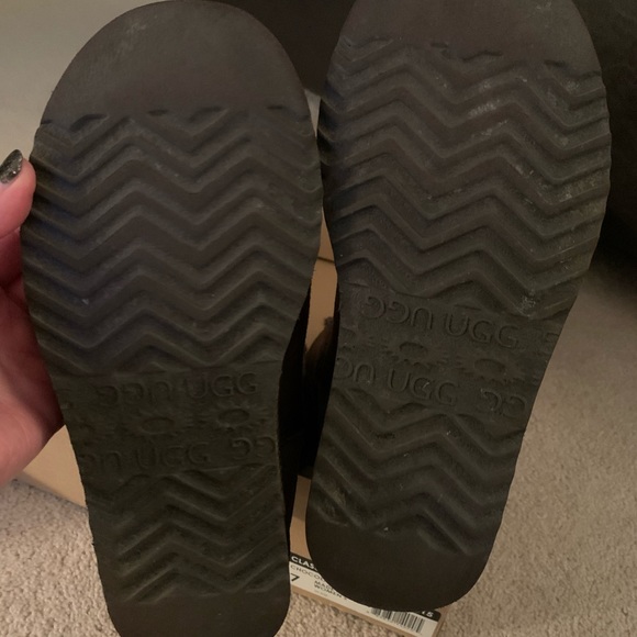 UGG Brand Classic Tall Chocolate Brown 7 - Picture 9 of 9